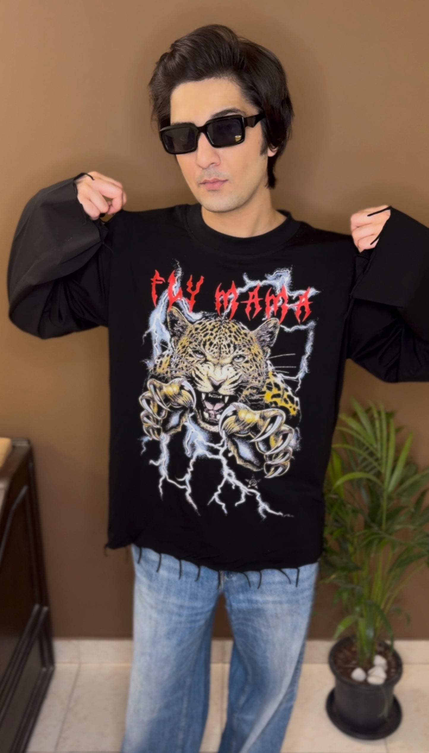 THUNDERBORN SWEATSHIRT