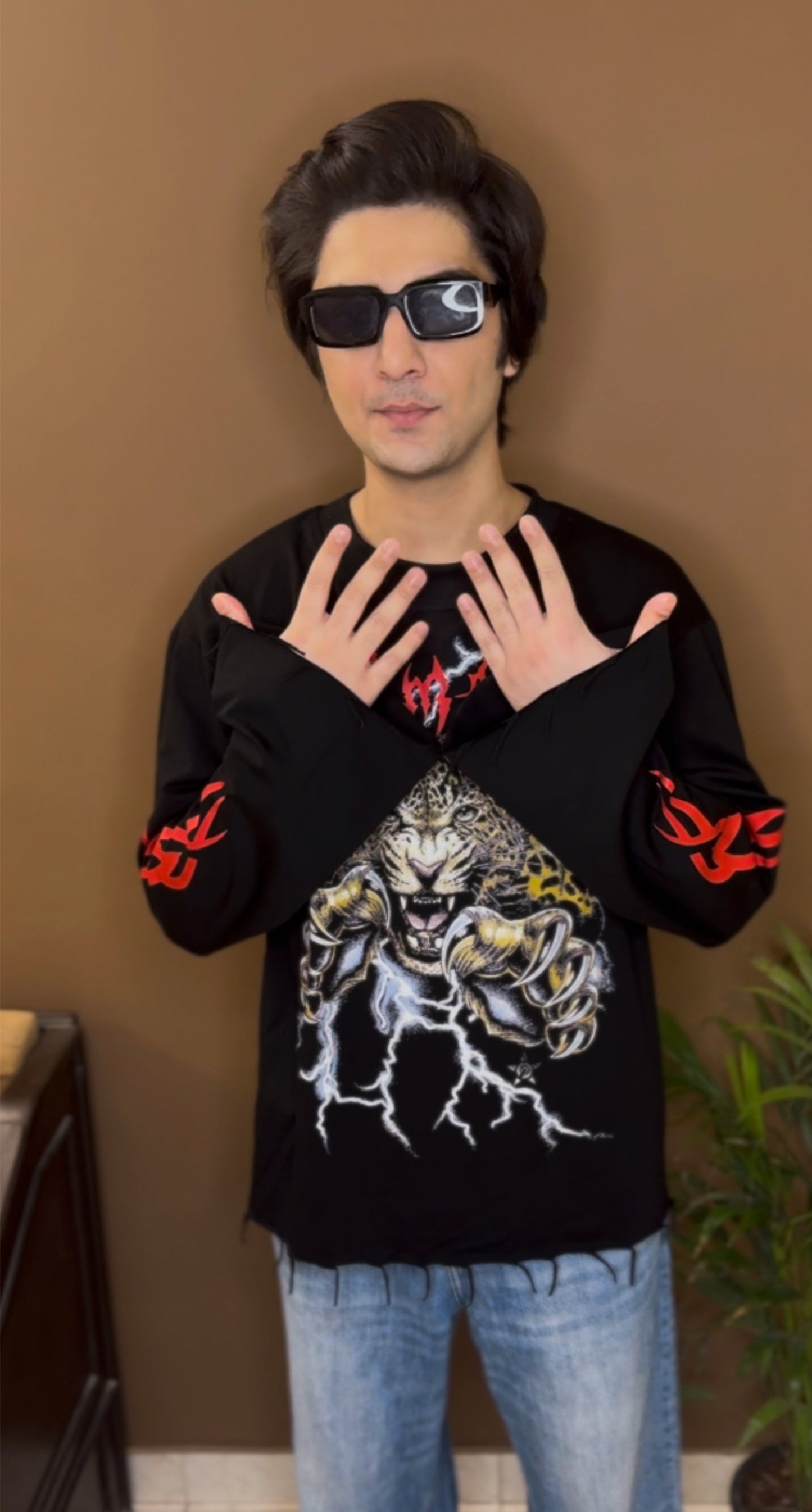 THUNDERBORN SWEATSHIRT