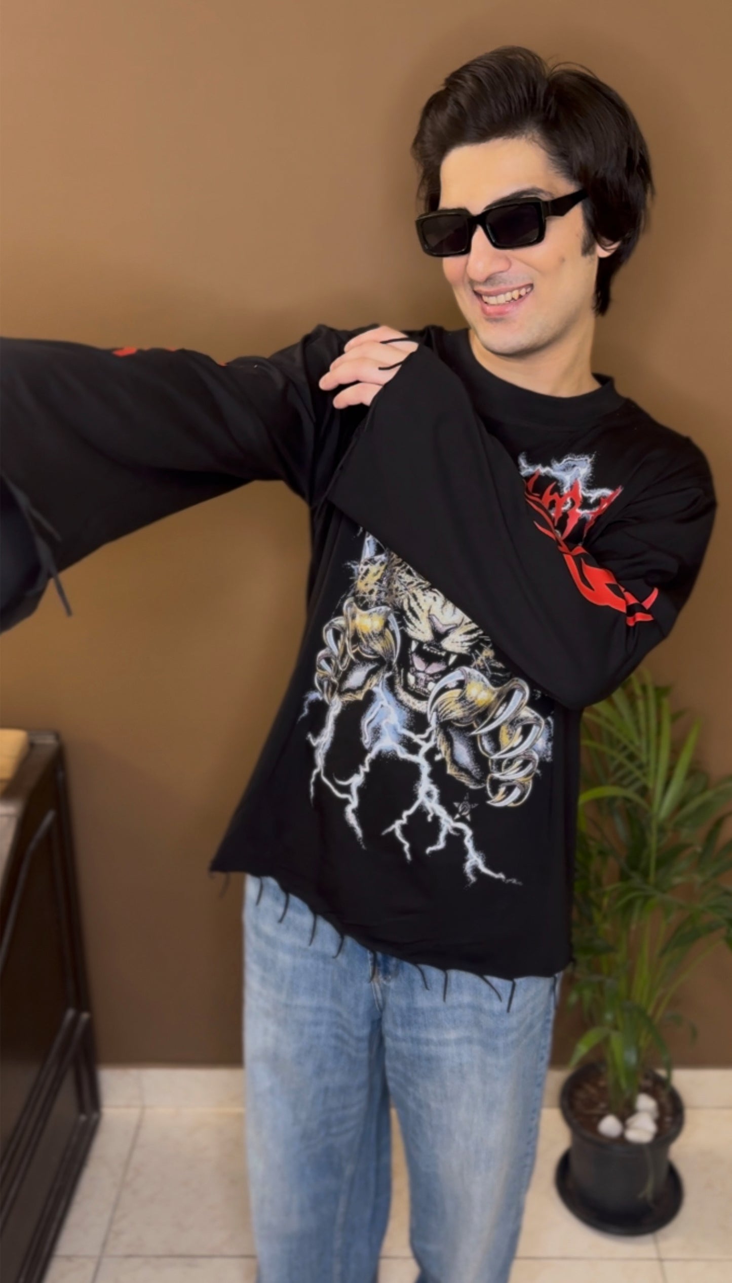 THUNDERBORN SWEATSHIRT